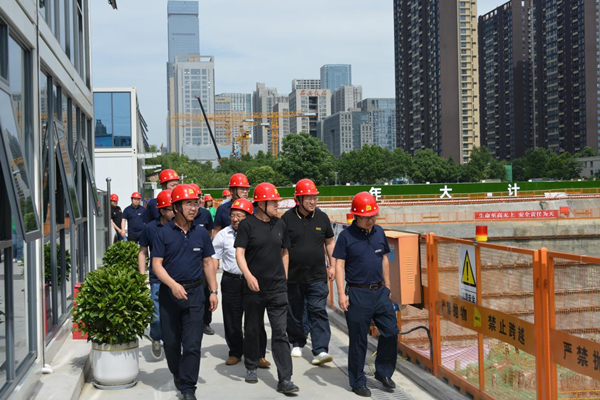 公司董事赴有色研發大廈項目開展調研